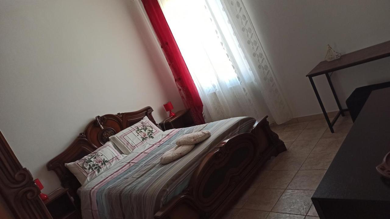 Апартаменти Casa Al Mare Fontespina Чивітанова-Марке Екстер'єр фото